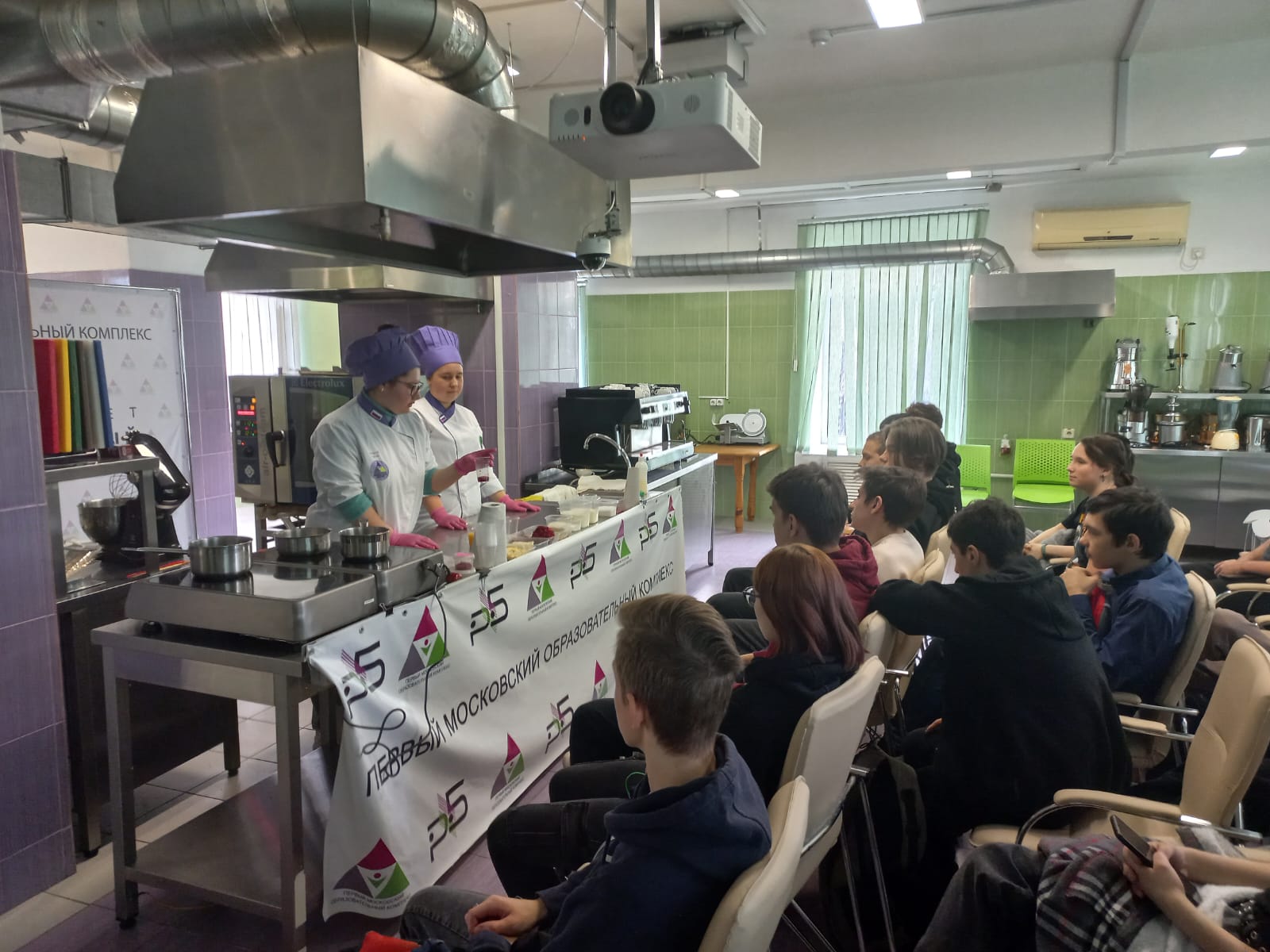 Мастер-классы от студентов выпускных групп., ГБПОУ "1-й МОК", Москва